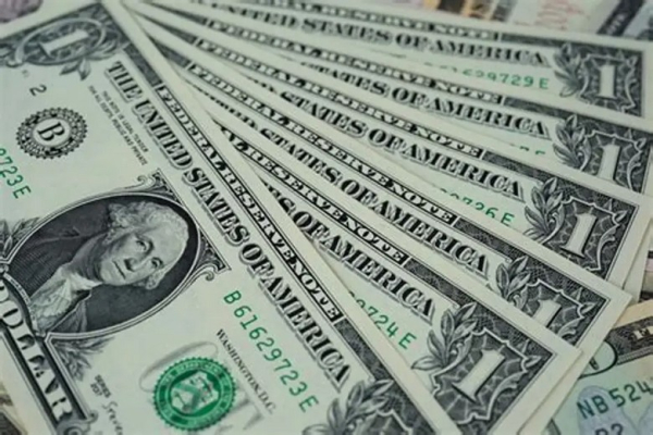 Đi Dubai Nên Tiêu USD Hay Đổi Dirham? Cách Đổi Tiền Sao Cho Lợi Nhất