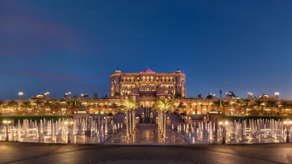 Khách Sạn Emirates Palace Abu Dhabi Xa Hoa Cỡ Nào? Tiệc Trà Dát Vàng