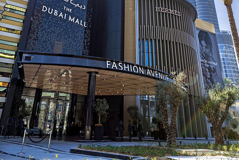 Khu Fashion Avenue với các thương hiệu cao cấp trong Dubai Mall