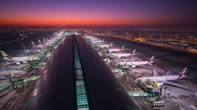 Sân bay Dubai International nhộn nhịp khách du lịch trở lại
