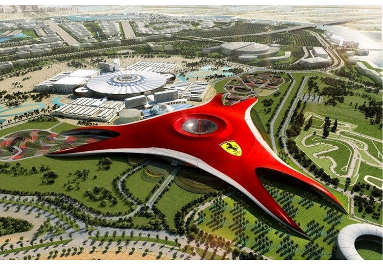 Toàn cảnh công viên Ferrari World Abu Dhabi với mái vòm đỏ khổng lồ