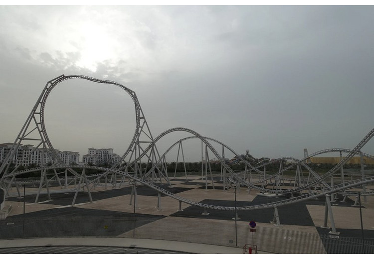 Vòng lặp cao 63 mét của tàu lượn Flying Aces tại Ferrari World
